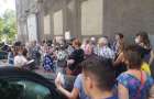 Против дистанционного обучения митинговали в Мариуполе