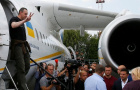 Самолет с украинскими политзаключенными приземлился в Борисполе. Видео