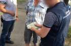 В Киеве следователя прокуратуры задержали во время получения взятки