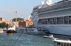 В Венеции круизный лайнер врезался в причал: есть пострадавшие