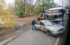 В Славянске троллейбус столкнулся с легковушкой