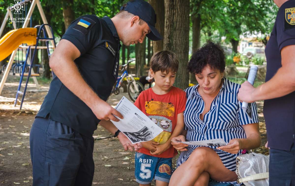 Рятувальники провели роз'яснювальну роботу з жителями Костянтинівки