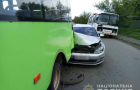 В Краматорске легковушка «влетела» в пассажирский автобус 
