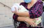 В Мариуполе будут судить женщину за попытку продажи младенца