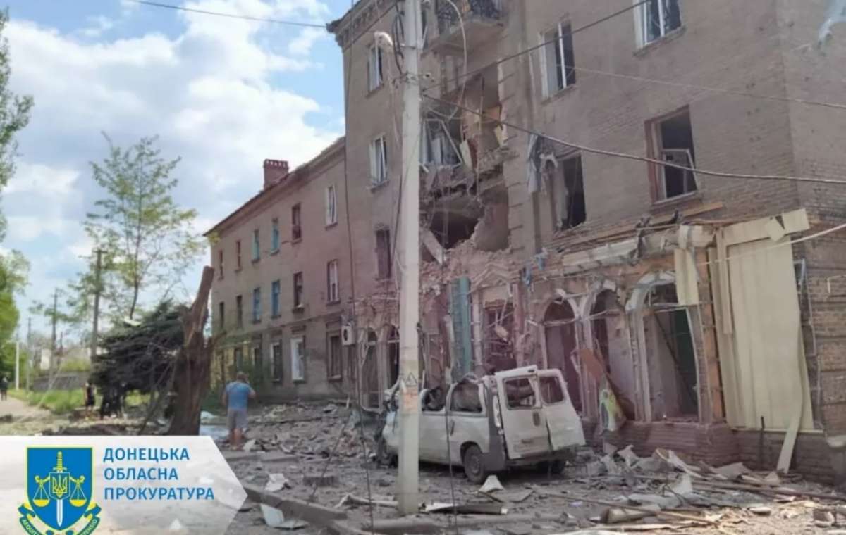 В Константиновке двое погибших и десять раненых — результат обстрела 13 мая 