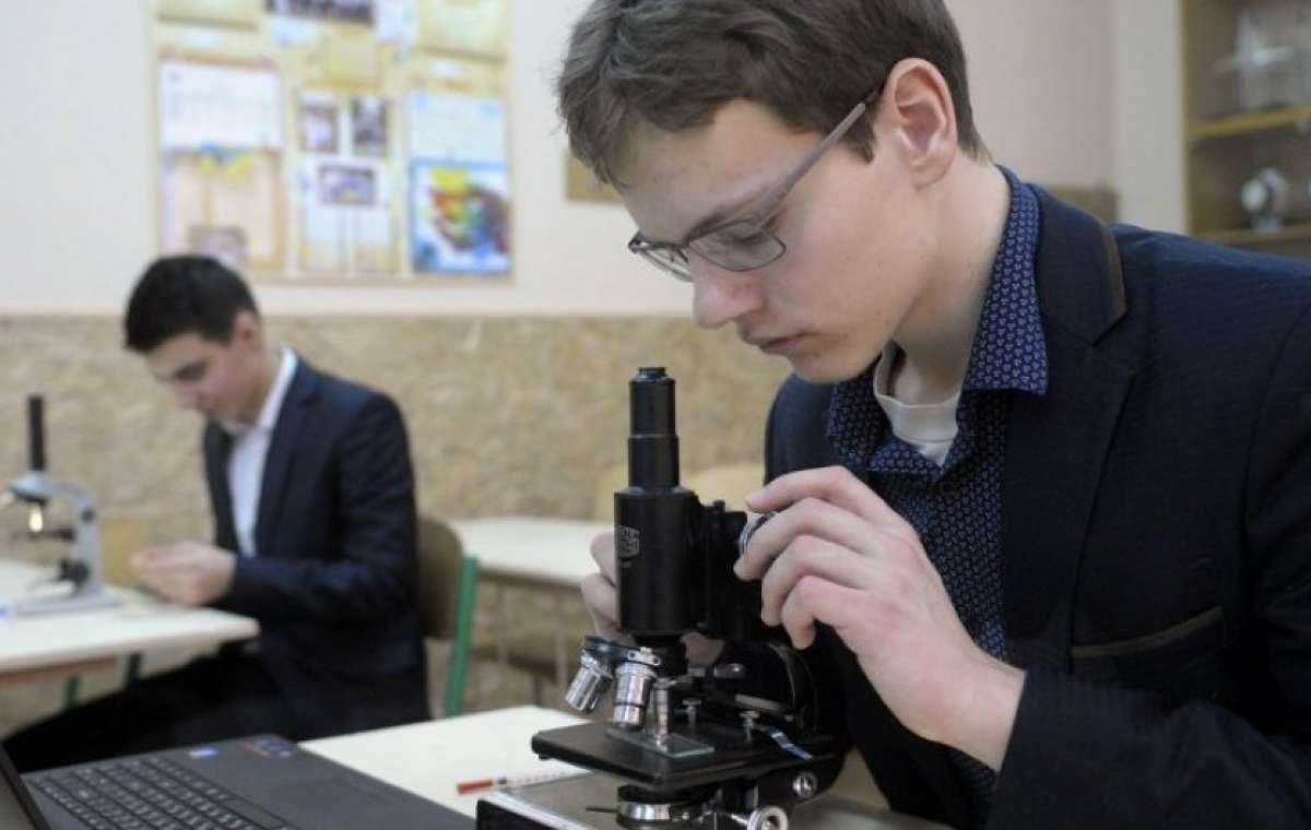 Опорные школы в Донецкой области появятся не раньше 2017 года