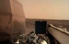 Исследовательский зонд InSight записал шум ветра на Марсе