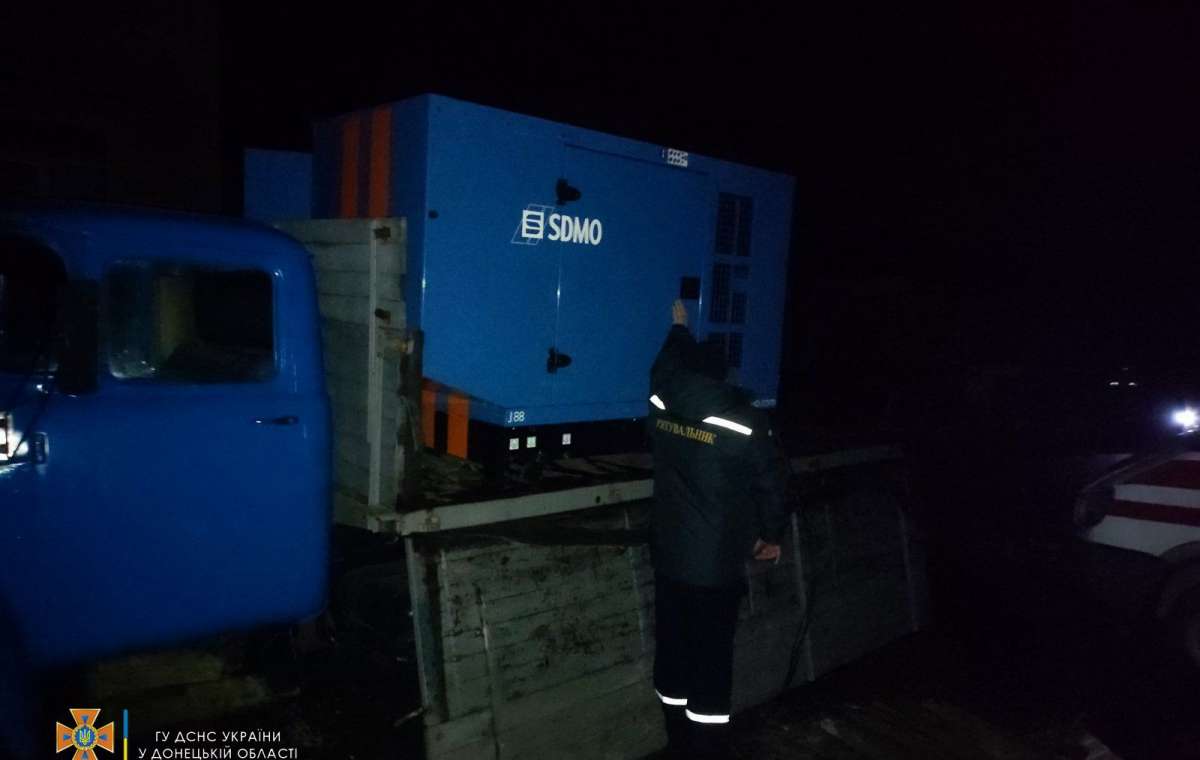 В Покровском районе пришлось срочно задействовать спасателей для возобновления электроснабжения в ковидной больнице