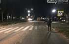 На пешеходном переходе в Покровске грузовик сбил 23-летнюю девушку