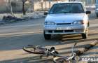 В Покровске автомобиль сбил ребенка на велосипеде