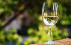 Белое вино: пять фактов о пользе напитка