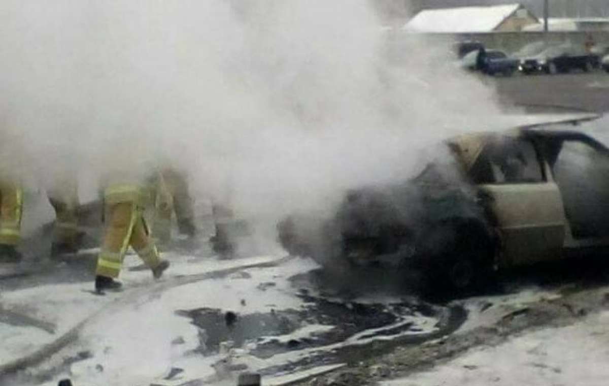 В Киеве серьезное ДТП. Фура врезалась в маршрутку, загорелись несколько авто. Фото и видео