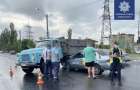 Машина влетела в грузовик на набережной Мариуполя