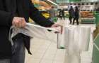 Одноразовые пакеты в магазинах станут платными с декабря: Что предлагают украинцам 