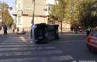 В Славянске в результате ДТП перевернулся автомобиль