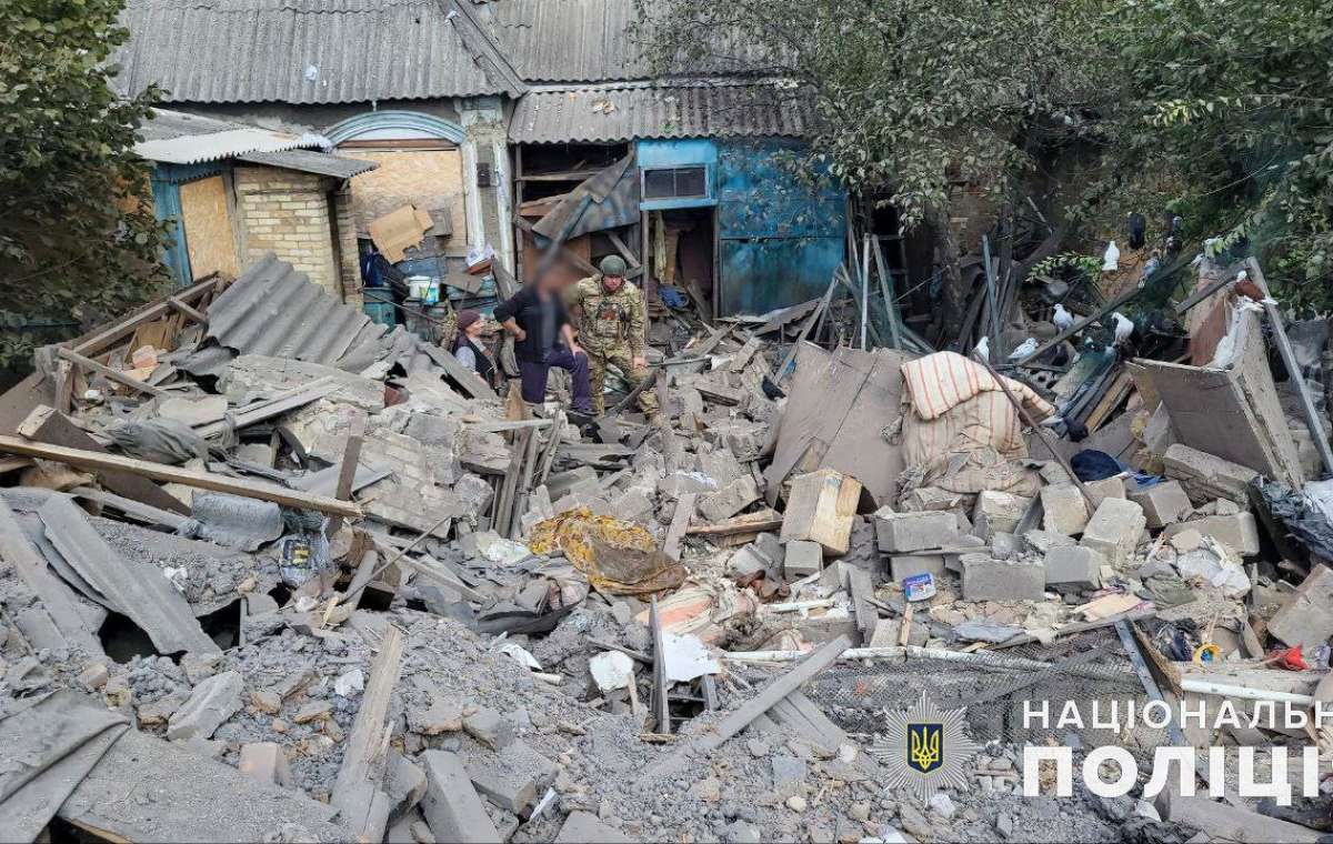 Троє загиблих і троє поранених: Ударів зазнали 10 населених пунктів Донеччини