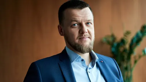 Метінвест оголошує форс-мажор: обстріли зупинили Запоріжсталь і Каметсталь