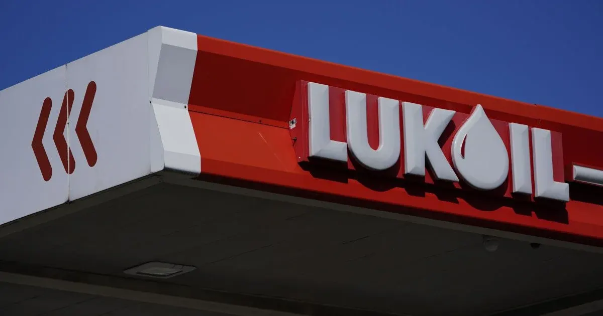 «Лукойл» зупинив четвертий за потужністю НПЗ: усі головні заводи компанії простоюють