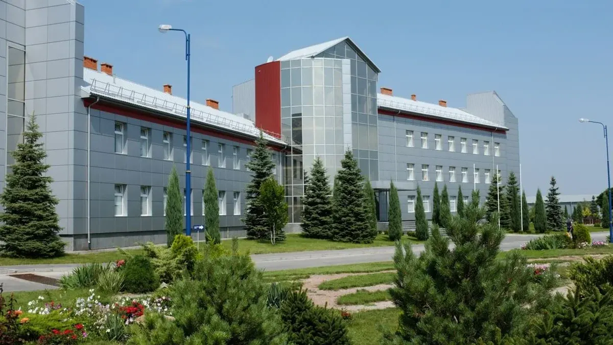 РФ знищила завод «Хортиця» у Запоріжжі: втрати сягають 4 млн пляшок
