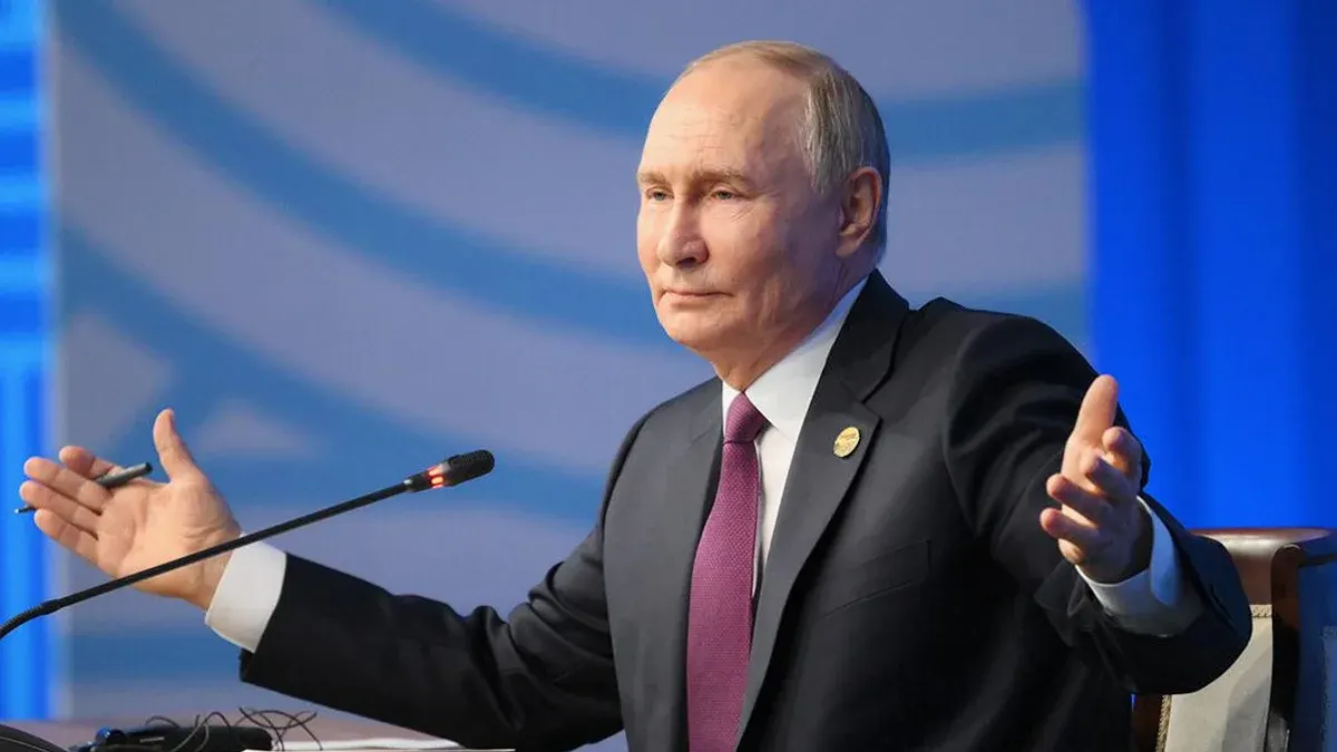 Путін визнав дефіцит бензину в РФ через удари по НПЗ