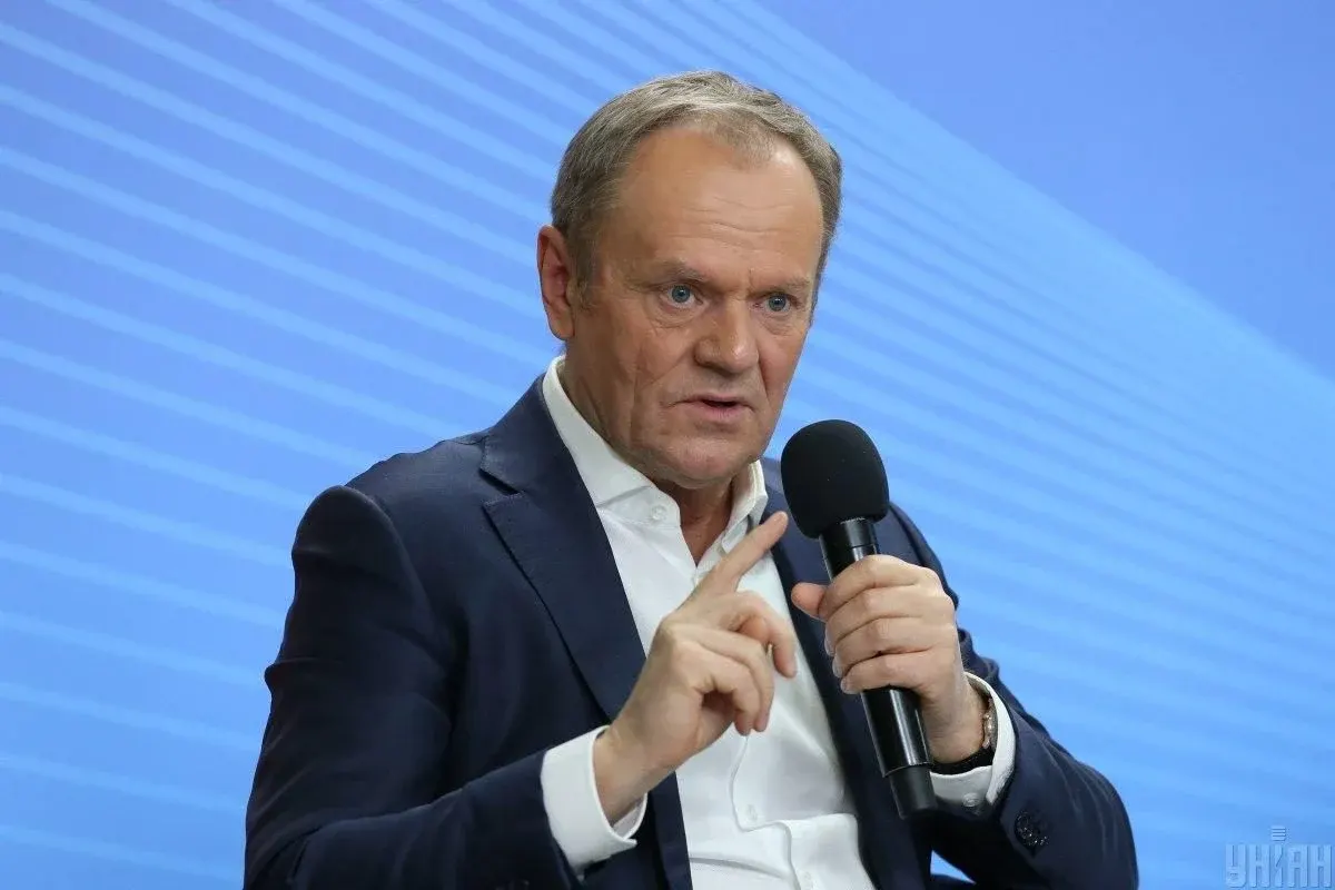 Туск: за пожежею на заводі дронів для України стоїть Росія