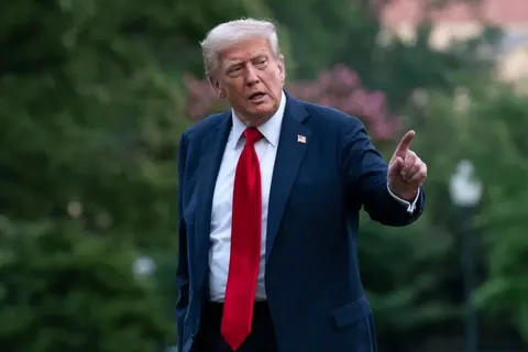 Трамп про завершення війни: у Росії є два шляхи, один із них «приведе до величі»