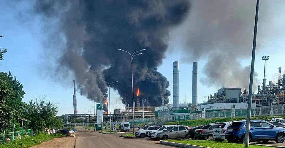 Зупинка Сизранського та Саратовського НПЗ: що це означає для нафтопереробки Росії