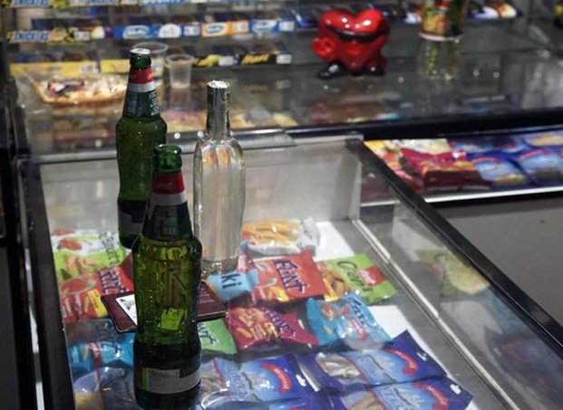 В Доброполье продавщица попалась на продаже алкоголя несовершеннолетним