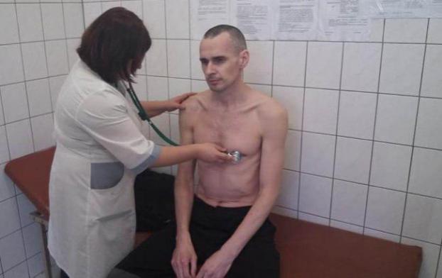 Сенцов лично заявил о прекращении голодовки с 6 октября — адвокат