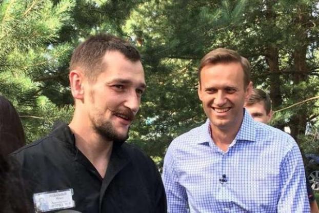 Брат Навального вышел на свободу после 3,5 лет колонии
