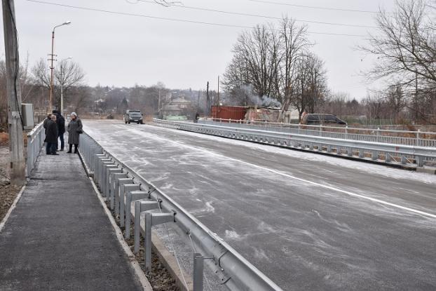 В Краматорске отремонтировали мост на улице Мазура 