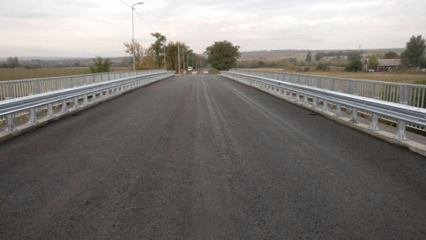 Реконструкция прошла успешно: в Соледаре прошло торжественное открытие моста