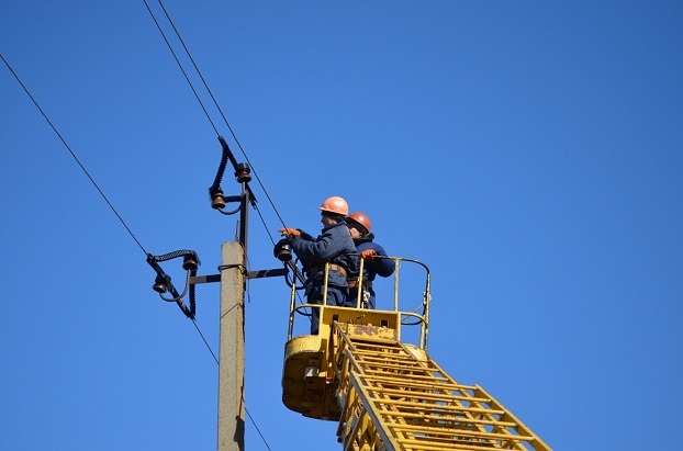 Энергетики восстановили подачу электроснабжения жителям прифронтовой Марьинки