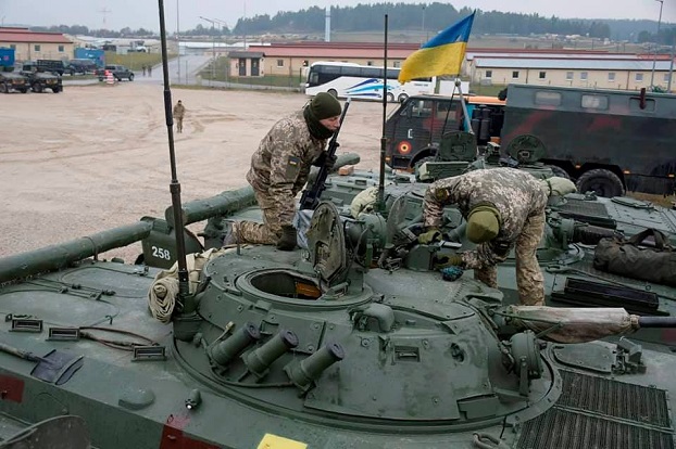 В ходе военных учений НАТО украинские военнослужащие «угнали» танк