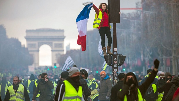 Протестующие во Франции вывели из строя дорожные радары 