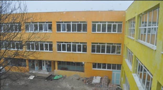 У Краматорской украинской гимназии будет новая крыша