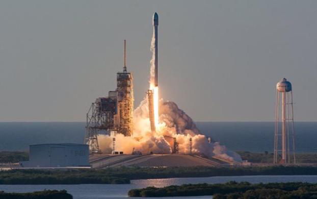 Компания SpaceX произвела успешный запуск ракеты Falcon 9 с аргентинским спутником