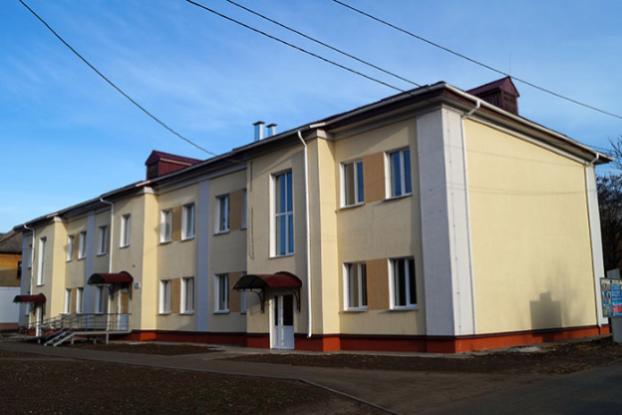 В недавно отремонтированном общежитии для переселенцев в Краматорске течет крыша
