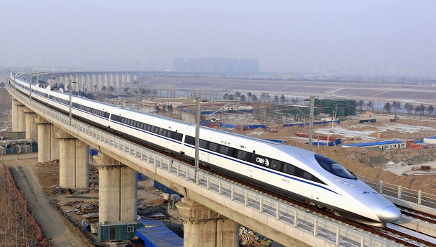 В июле в Китае начнет ходить самый длинный скоростной поезд 