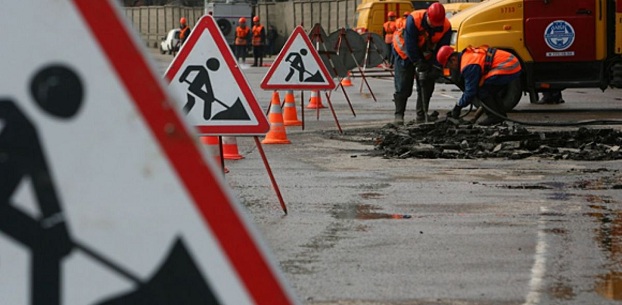 По состоянию на август 2018 года на ремонт дорог было выделено 19 миллиардов гривень