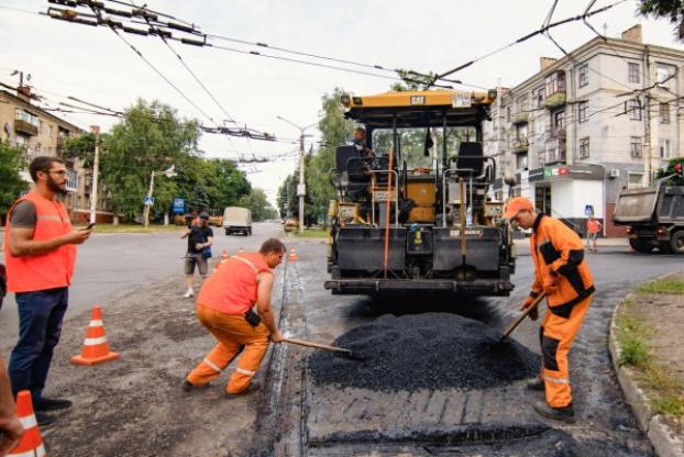 До конца года в Краматорске отремонтируют еще шесть дорожных объектов