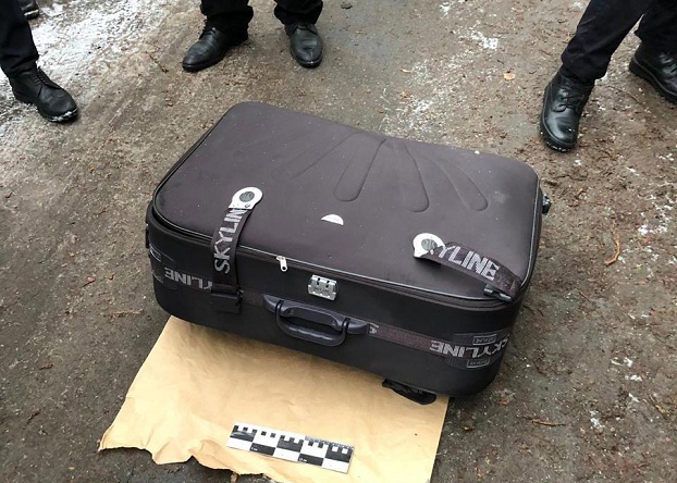 В Днепре тело мертвой 19-летней студентки обнаружили в чемодане