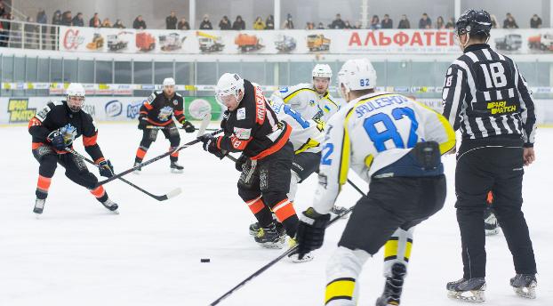 «Днепр» начинает полуфинальную серию чемпионата УХЛ в Кременчуге и выигрывает