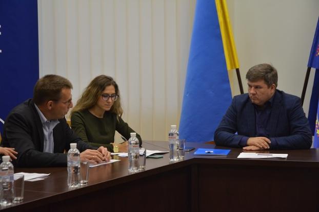 Власти Мариуполя и «Укрзализныця» обговорили пути решения логистического тупика