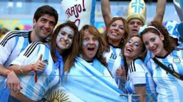 Аргентинские футбольные фанаты затерялись на просторах России