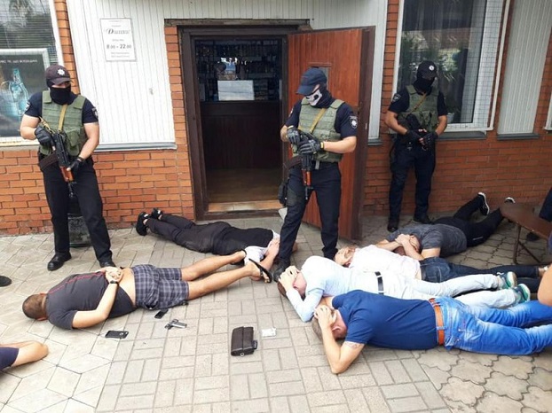В Донецкой области задержали криминальных авторитетов