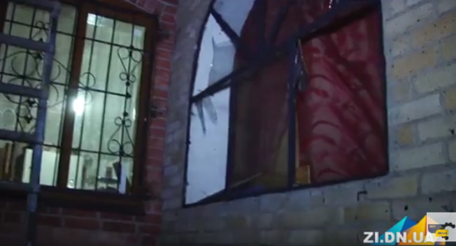 В Дружковке из-за подрыва аварийного дерева в соседних домах вылетели окна