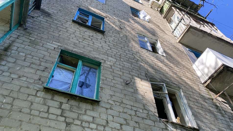 Атака дронів: Всього в Костянтинівці пошкоджені шість багатоквартирних будинків