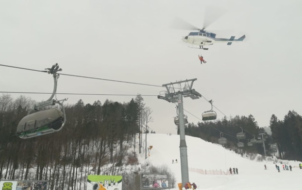 В Чехии сломался подъемник с 71 лыжником