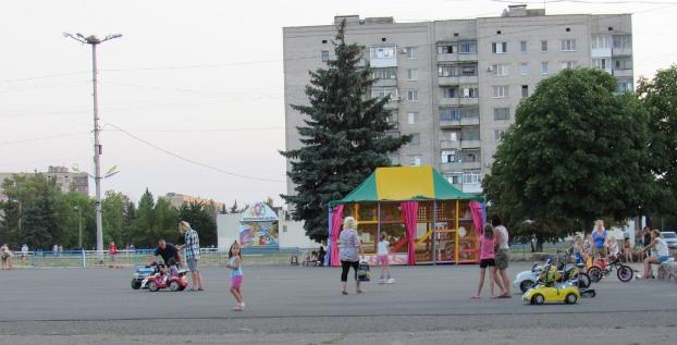 Площадь Молодежная в Дружковке — небезопасное место для пешеходов